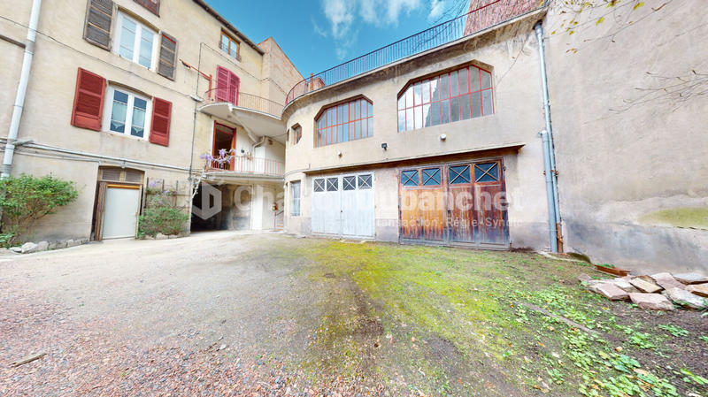 Appartement - 178 m² - 7 pièces