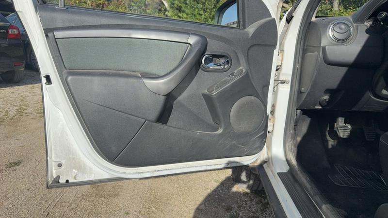 Dacia Duster 1.6 SCe 115 Essentiel