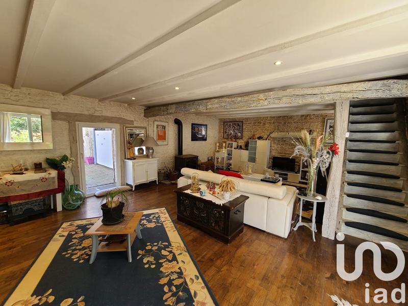 Maison - 208 m² - 5 pièces