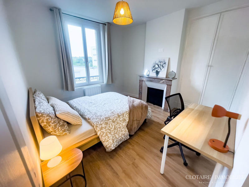 Maison - 181 m² - 9 pièces