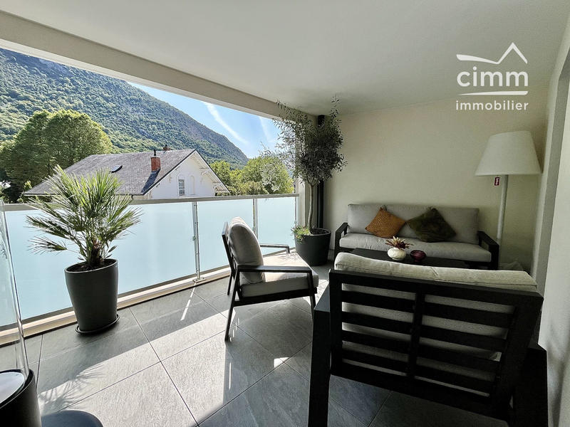 Appartement - 100 m² - 4 pièces