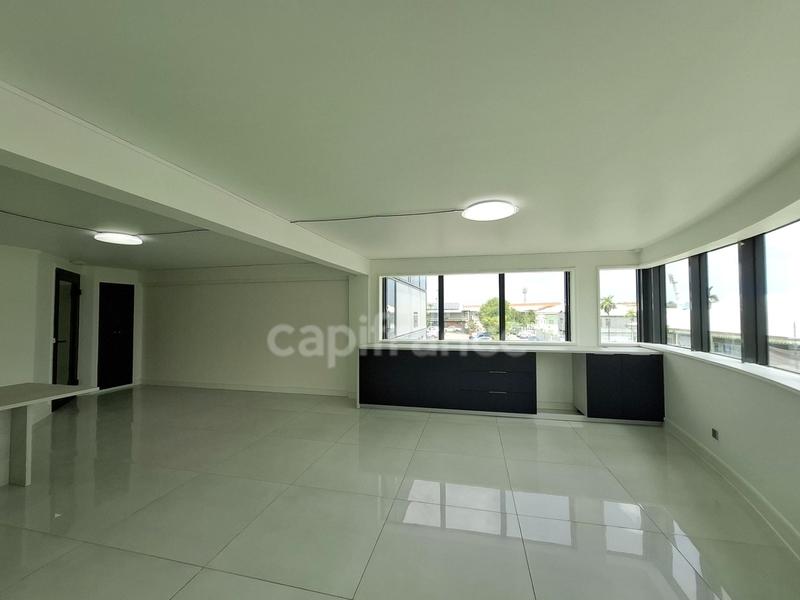 Bureau - 55 m² - 1 pièce