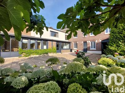 Maison - 284 m² - 11 pièces