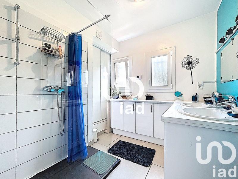 Maison - 186 m² - 9 pièces