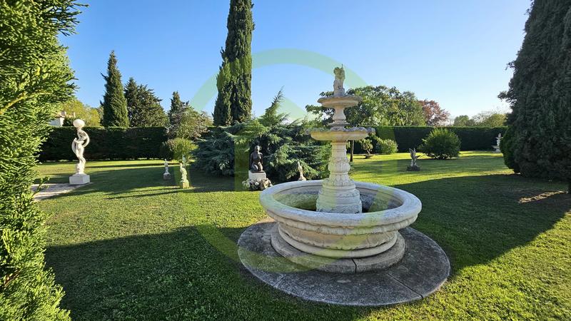 Maison de domaine - 604 m² - 14 pièces