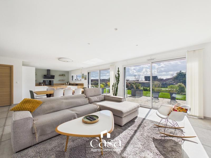 Maison contemporaine - 190 m² - 7 pièces