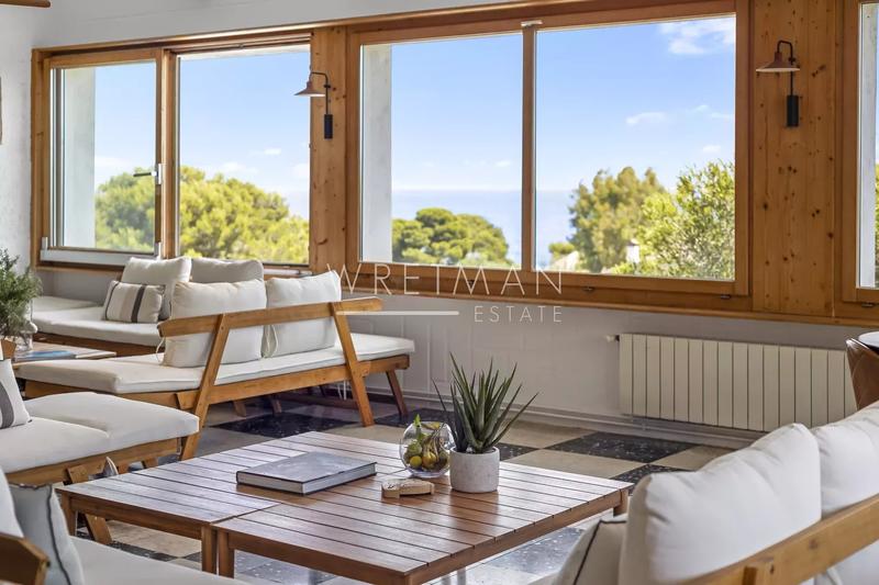 Maison - 515 m² - 12 pièces