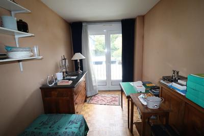 Appartement - 90 m² - 5 pièces