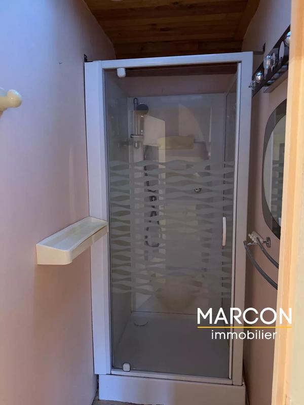 Maison - 138 m² - 9 pièces