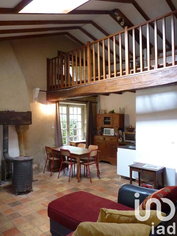 Maison - 630 m² - 20 pièces