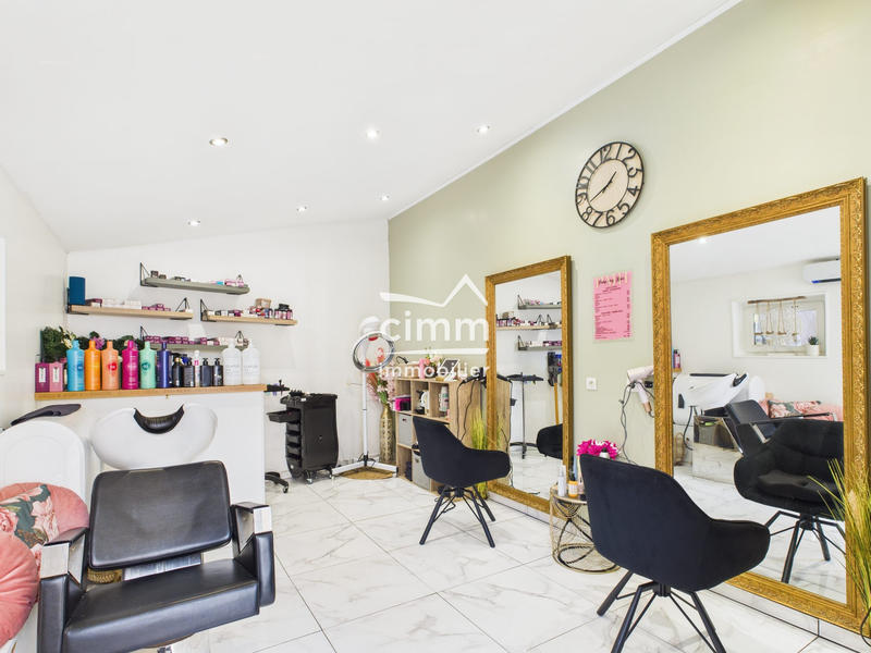 Appartement - 80 m² - 4 pièces