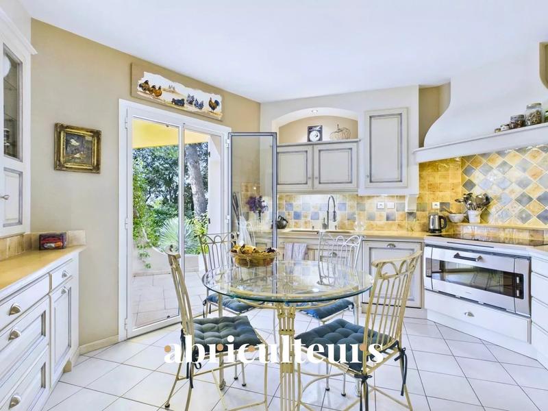 Villa - 155 m² - 5 pièces