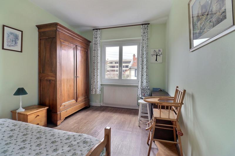 Maison traditionnelle - 140 m² - 7 pièces