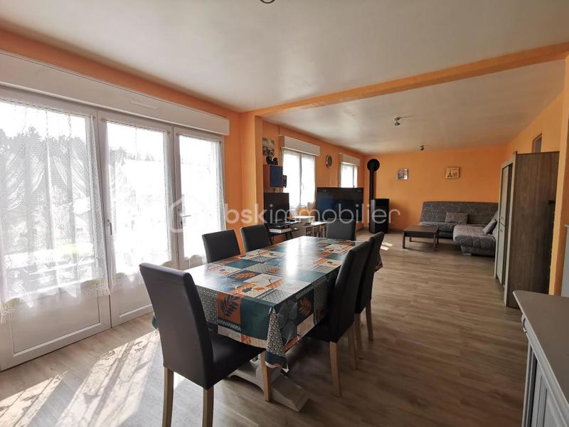 Maison - 121 m² - 5 pièces