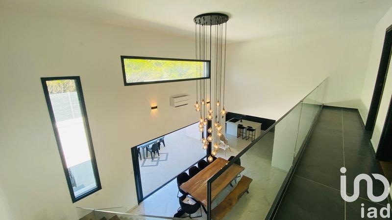 Maison - 190 m² - 8 pièces