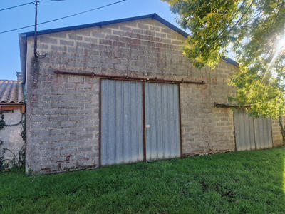 Maison - 202 m² - 3 pièces