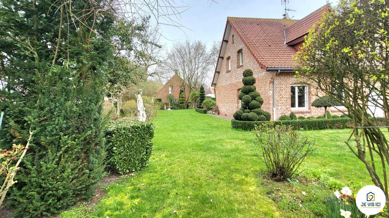 Maison - 195 m² - 6 pièces