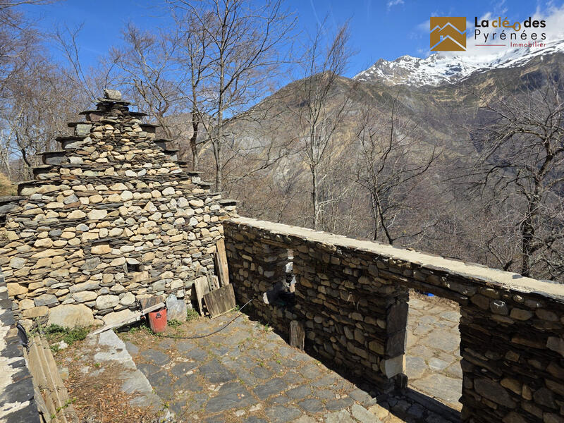 Maison ancienne - 100 m² - 1 pièce