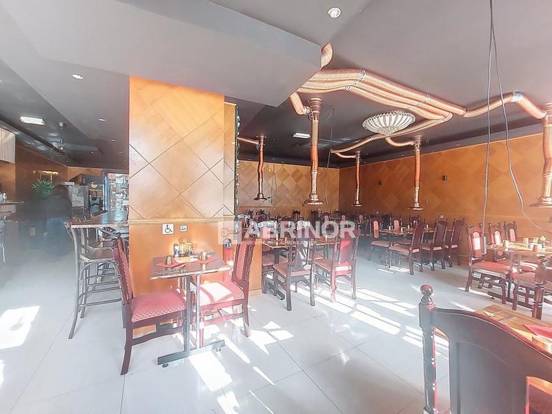 Immeuble - 235 m² - 7 pièces