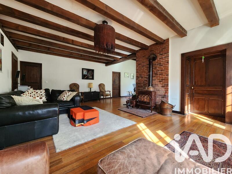Maison - 210 m² - 5 pièces