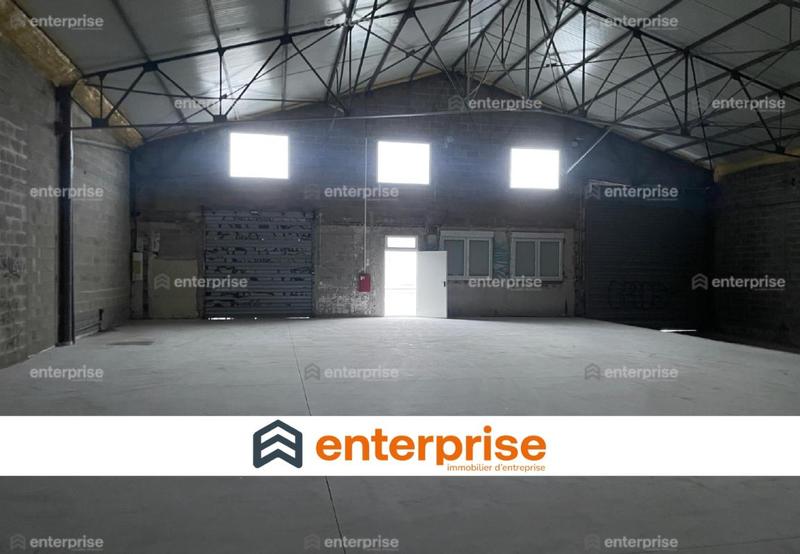 Local d'activité / Entrepôt - 550 m²