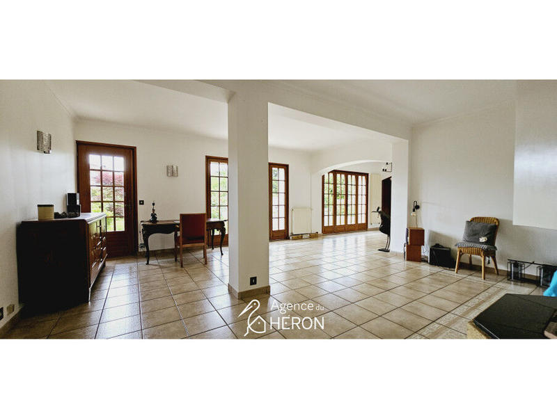 Propriété - 170 m² - 8 pièces