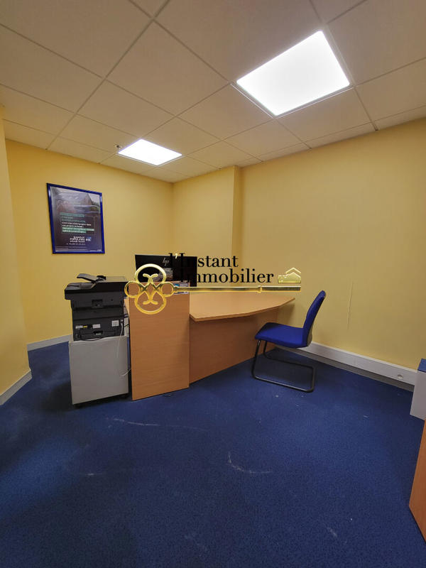 Local d'activités - 106 m²