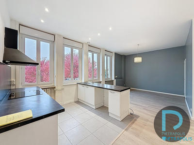 Appartement - 92 m² - 4 pièces