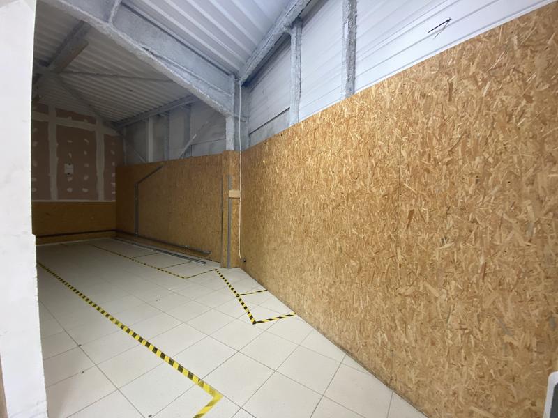 Local commercial - 564 m²