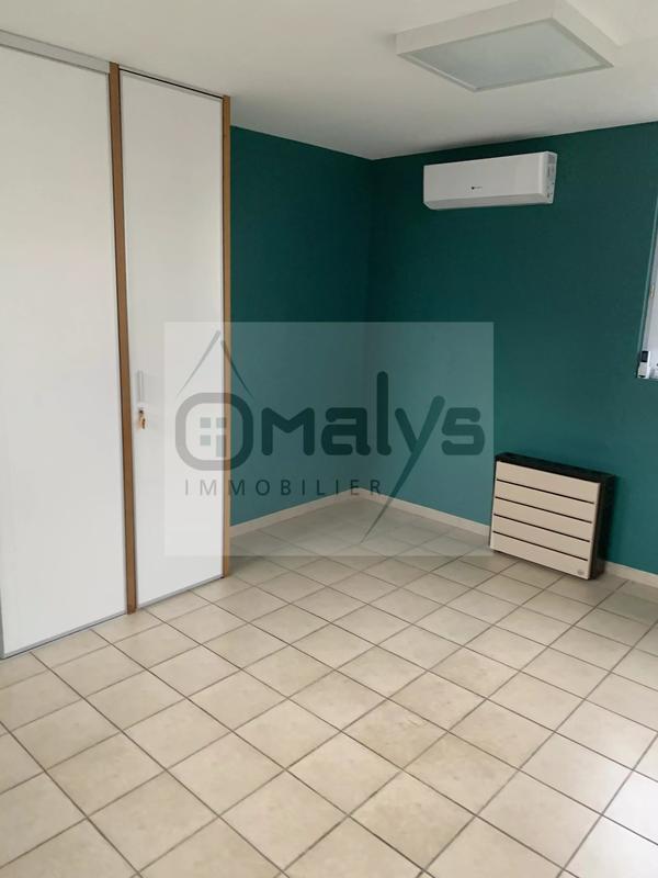 Local commercial - 778 m²