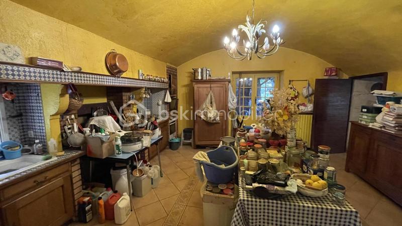 Propriété - 280 m² - 12 pièces