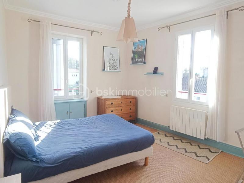 Maison de ville - 276 m² - 11 pièces