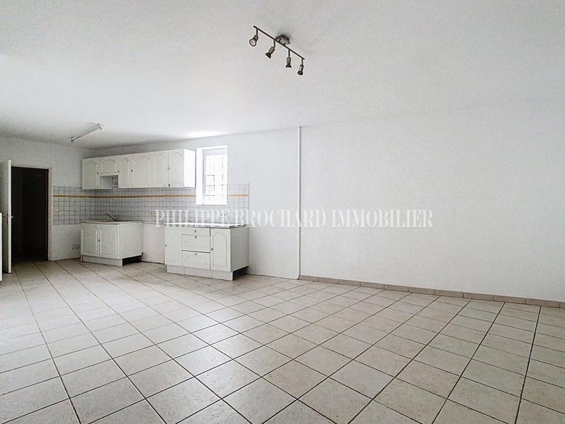 Local d'activités - 104 m²