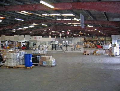 Entrepôt - 3 435 m²