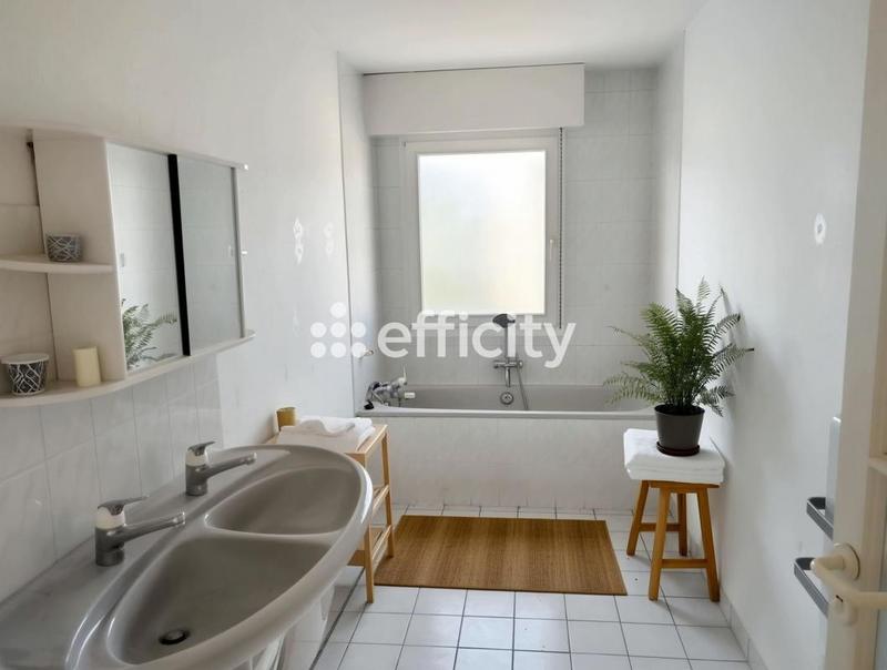 Appartement - 110 m² - 4 pièces