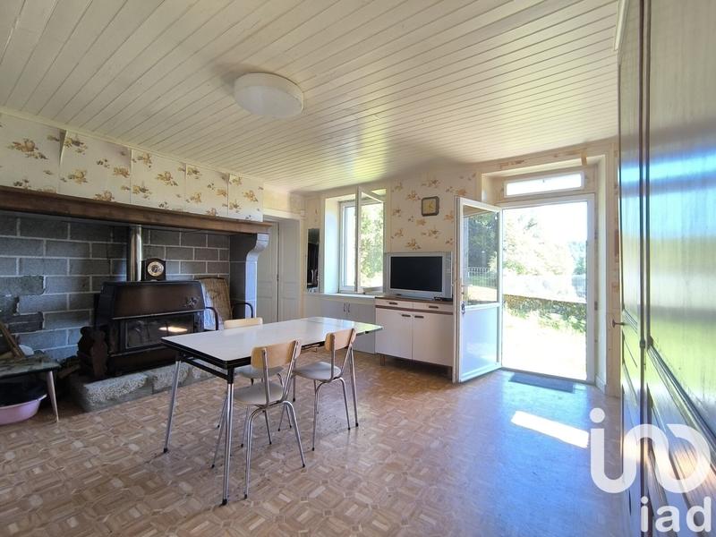 Maison - 90 m² - 8 pièces