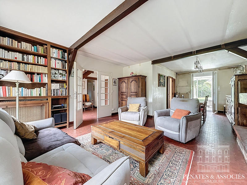 Maison - 140 m² - 5 pièces