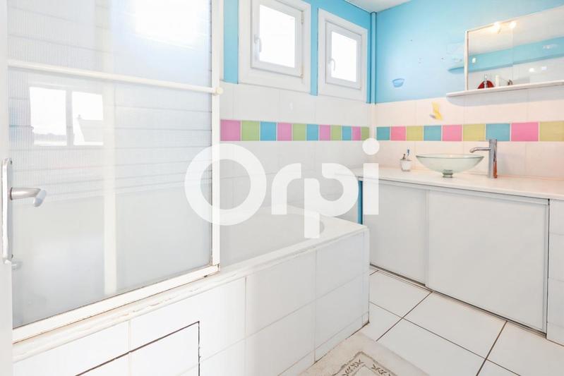 Maison - 82 m² - 5 pièces