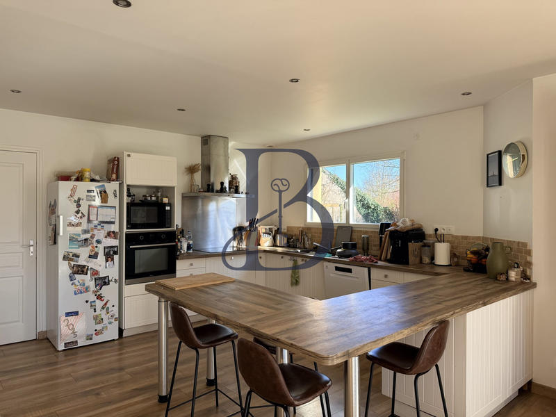 Maison - 172 m² - 9 pièces