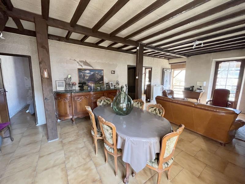 Maison - 116 m² - 9 pièces