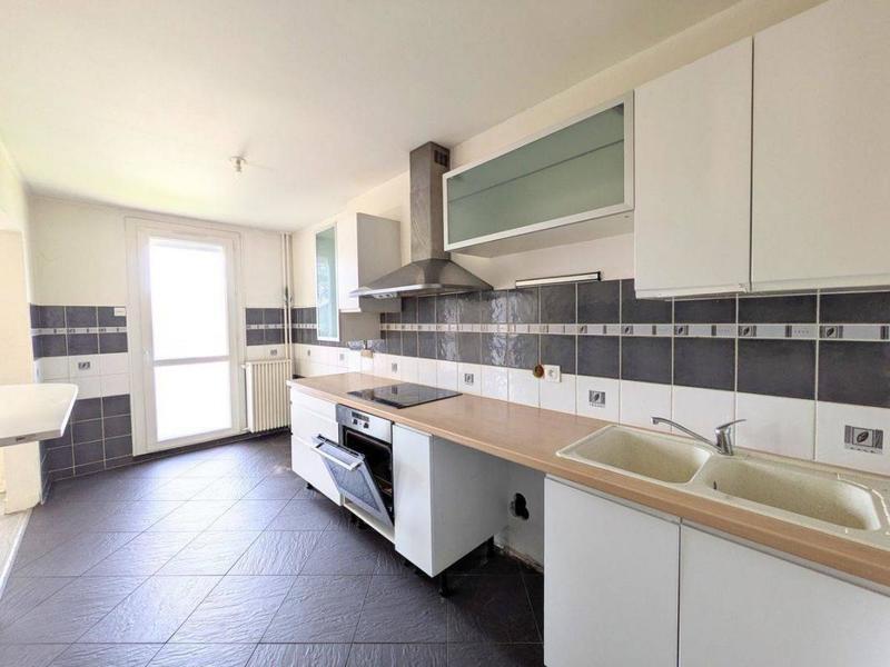 Appartement - 76 m² - 4 pièces