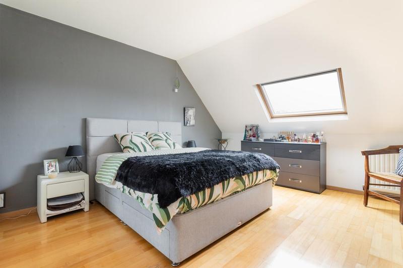 Appartement - 100 m² - 4 pièces