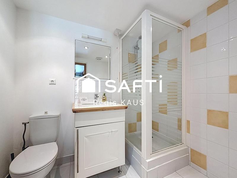 Maison - 300 m² - 12 pièces