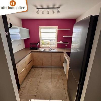 Appartement - 100 m² - 4 pièces