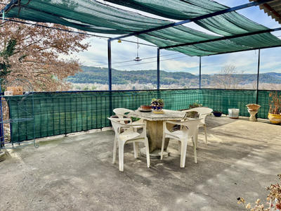 Maison - 104 m² - 5 pièces