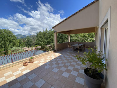 Villa - 324 m² - 7 pièces