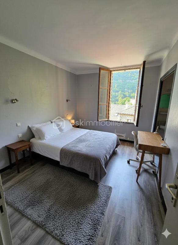 Immeuble - 290 m² - 10 pièces