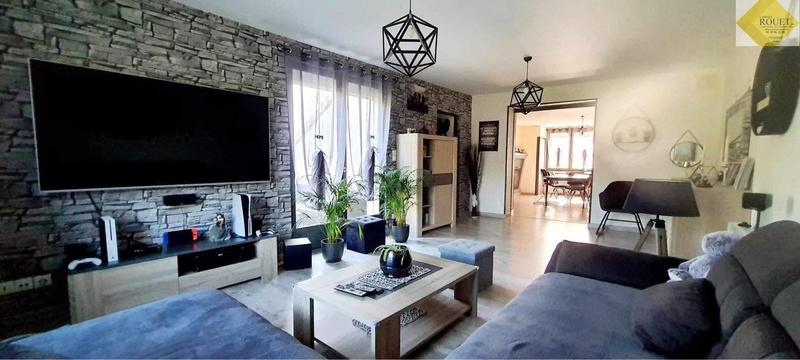 Maison - 156 m² - 9 pièces