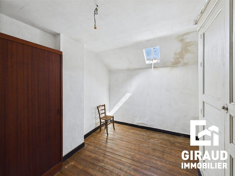 Maison - 190 m² - 8 pièces