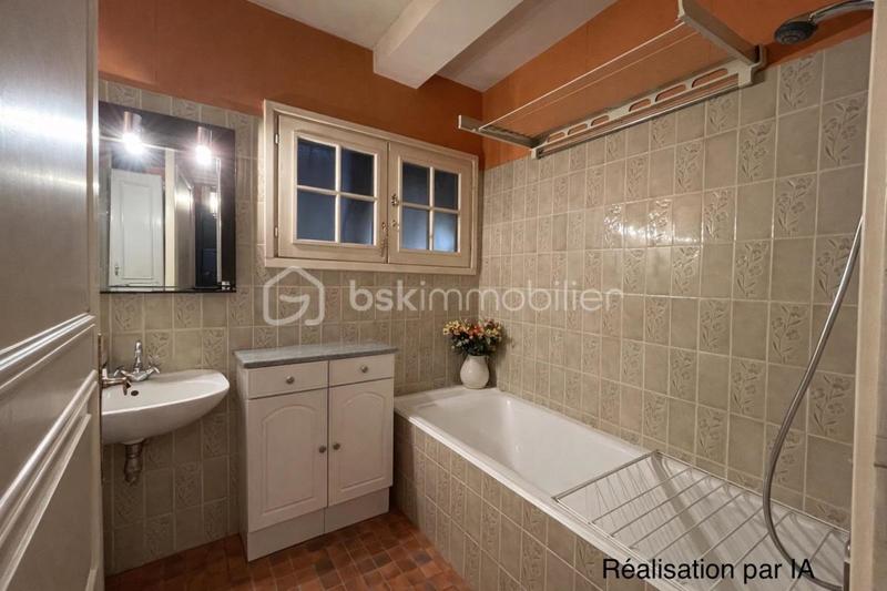 Maison - 308 m² - 9 pièces